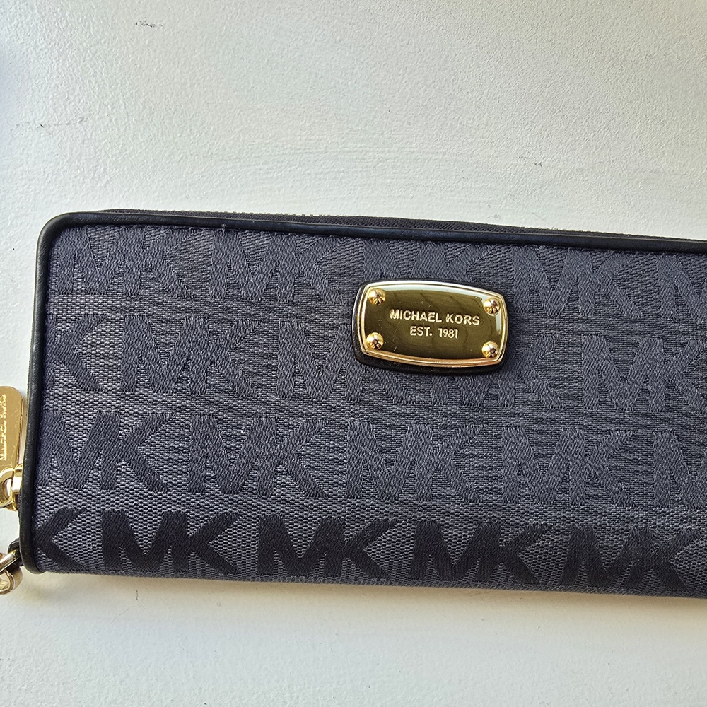 Michael Kors Blue Wallet